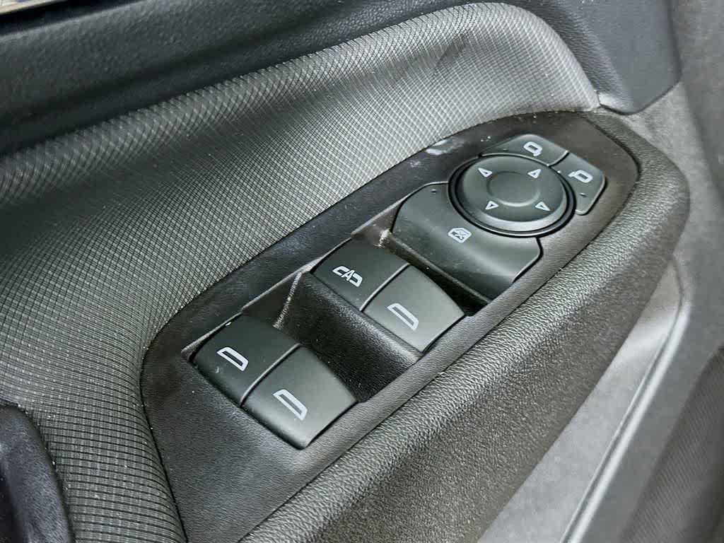 Thumbnail: 2022 Chevrolet Equinox - 29