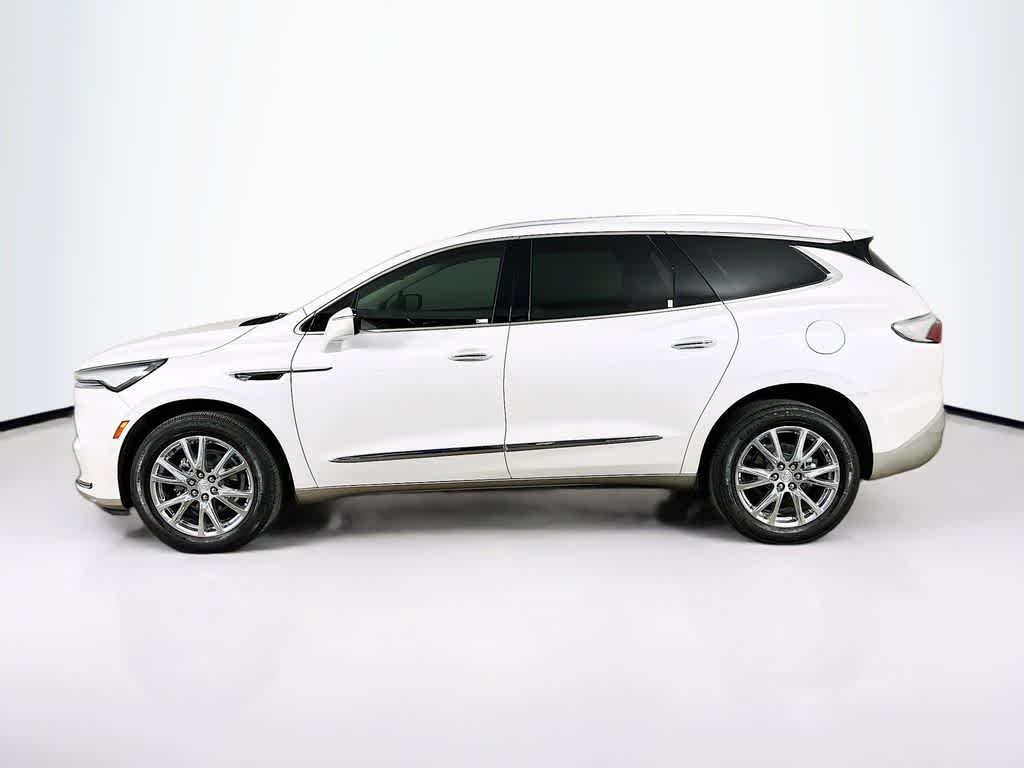 Thumbnail: 2022 Buick Enclave - 3