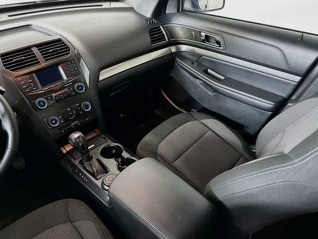 Thumbnail: 2019 Ford Explorer - 11