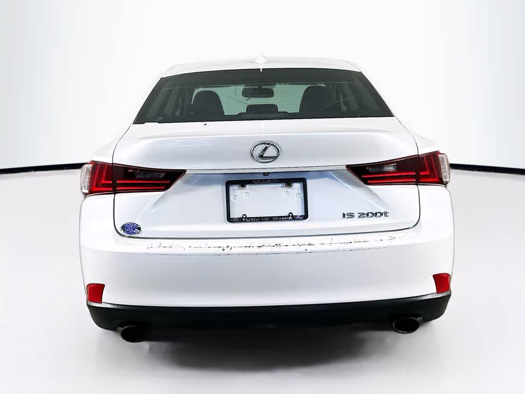 2016 Lexus IS 200t 5