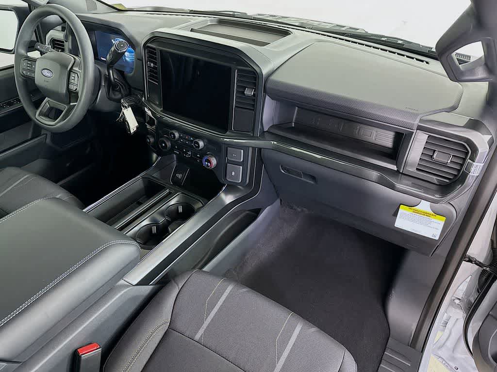 Thumbnail: 2025 Ford F-150 - 32