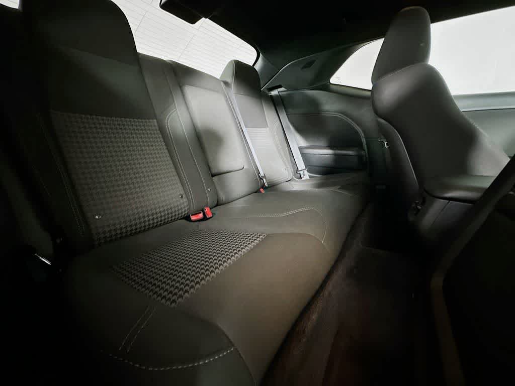 Thumbnail: 2018 Dodge Challenger - 31