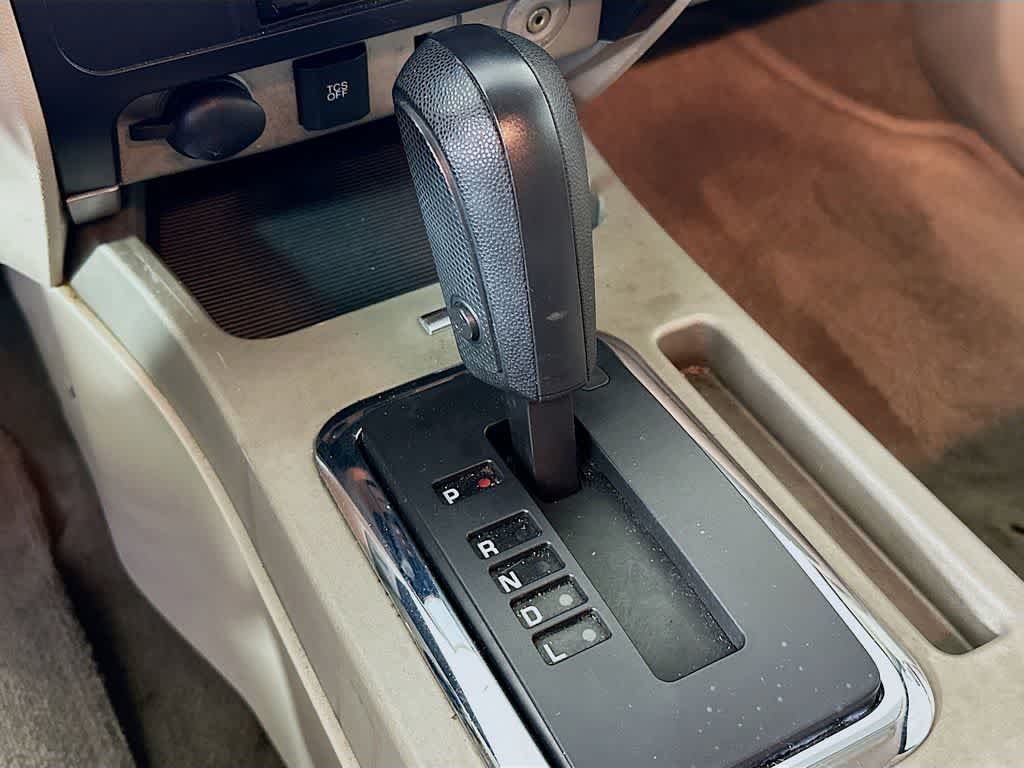 Thumbnail: 2011 Ford Escape - 17