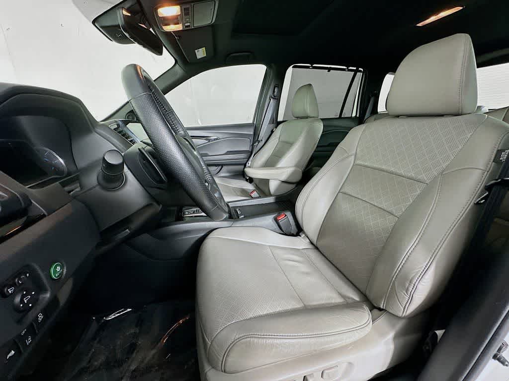 Thumbnail: 2021 Honda Passport - 12