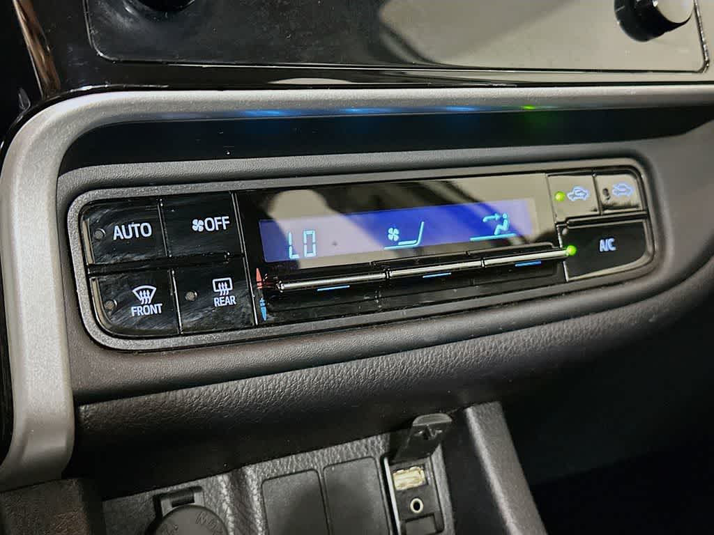 Thumbnail: 2019 Toyota Corolla - 17