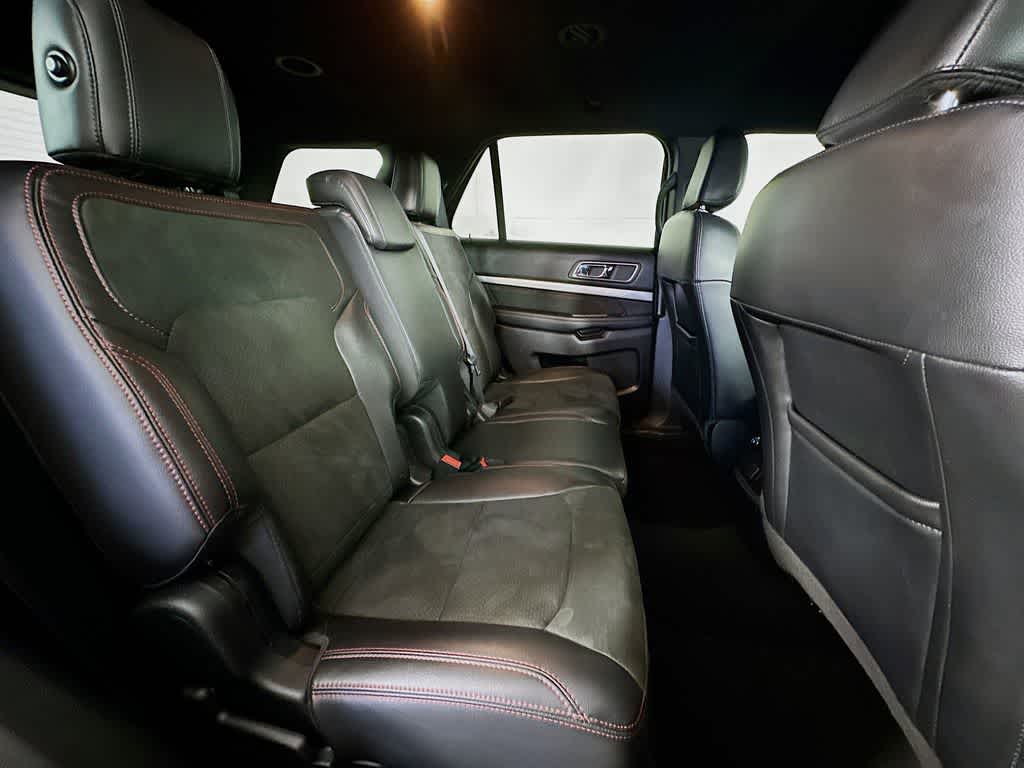 Thumbnail: 2019 Ford Explorer - 33