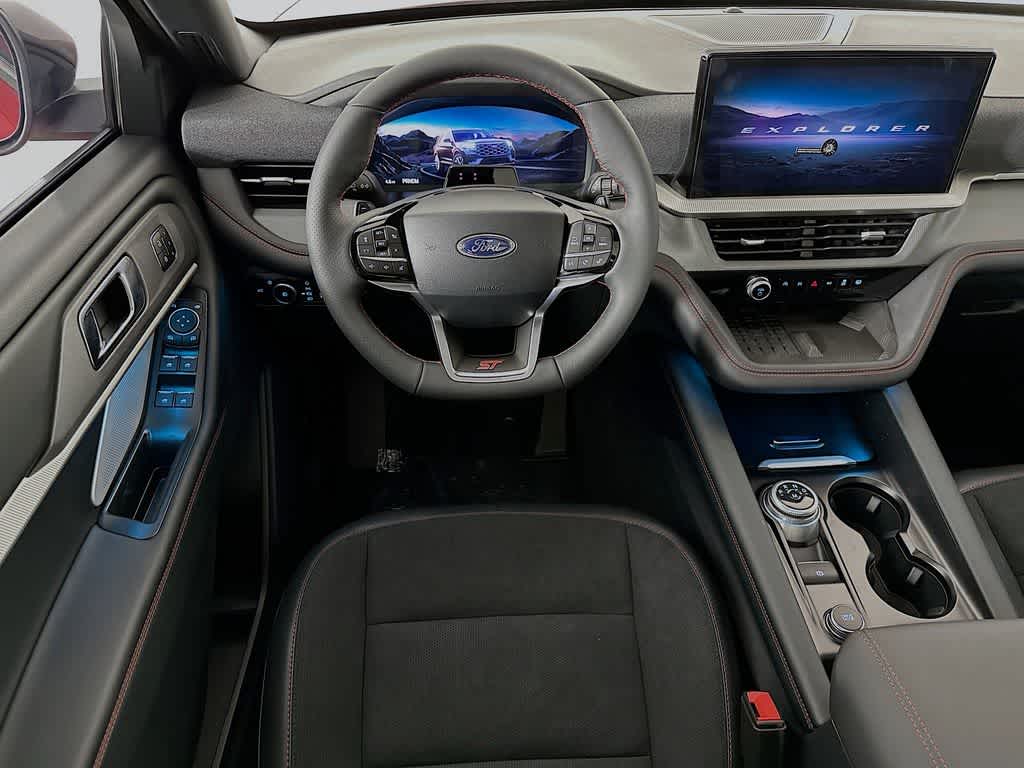2025 Ford Explorer ST 10