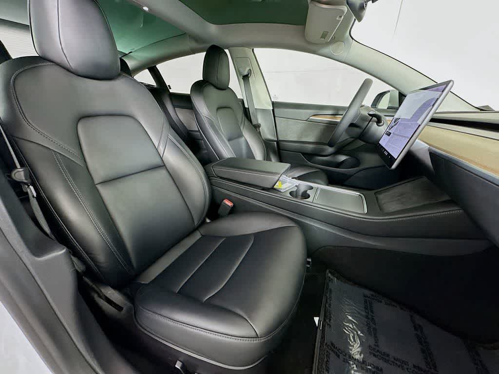 Thumbnail: 2021 Tesla Model 3 - 15