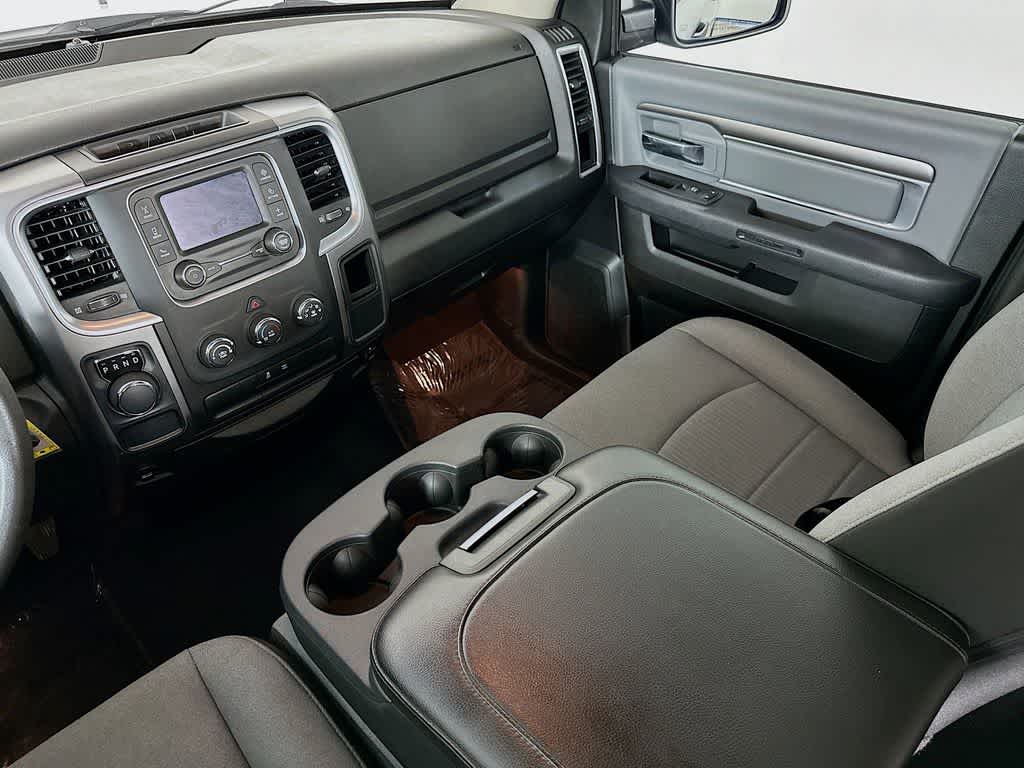 Thumbnail: 2024 RAM 1500 Classic - 11