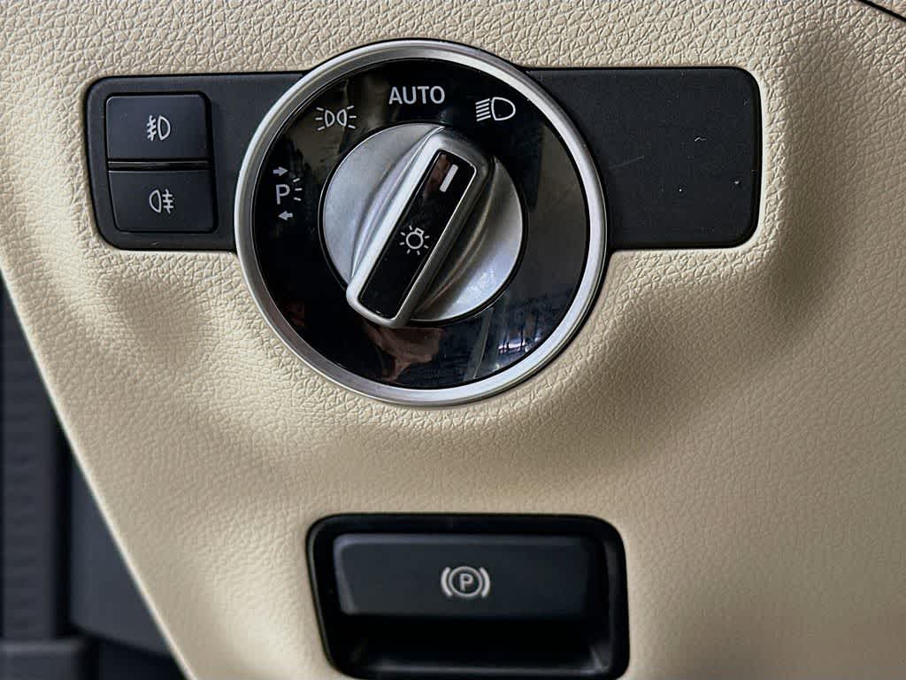 Thumbnail: 2018 Mercedes-Benz GLA - 27