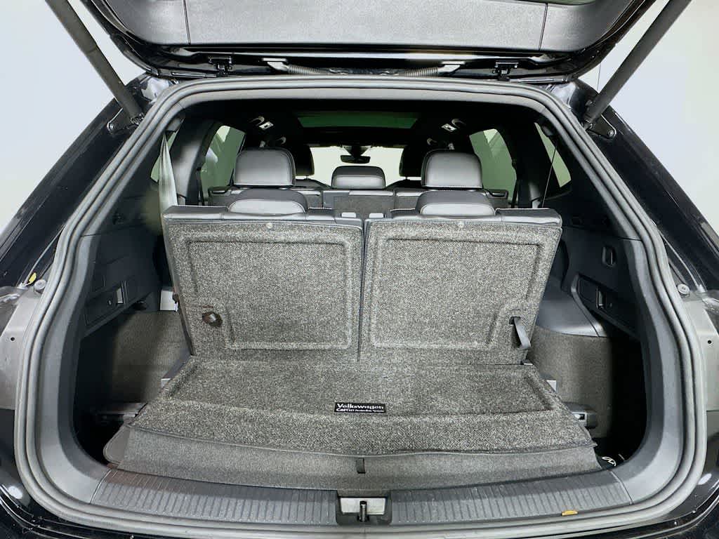 Thumbnail: 2021 Volkswagen Tiguan - 21