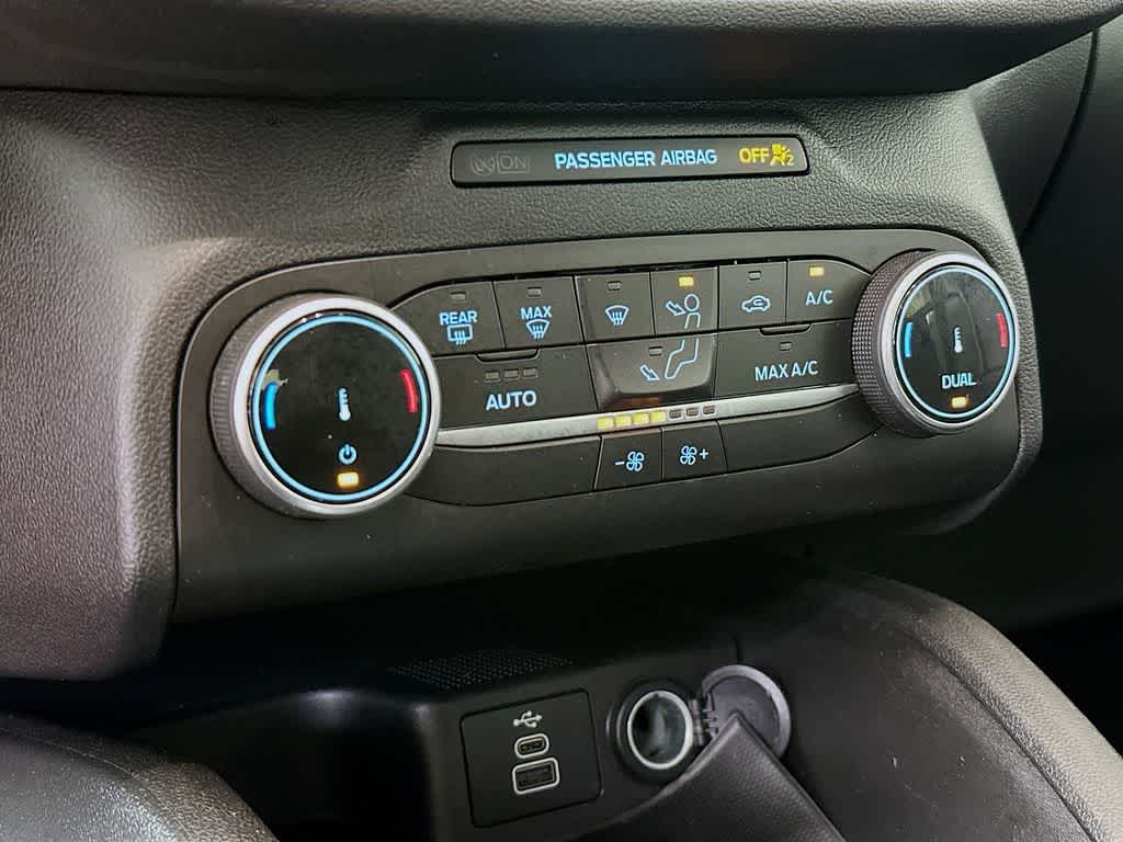 Thumbnail: 2024 Ford Escape - 18