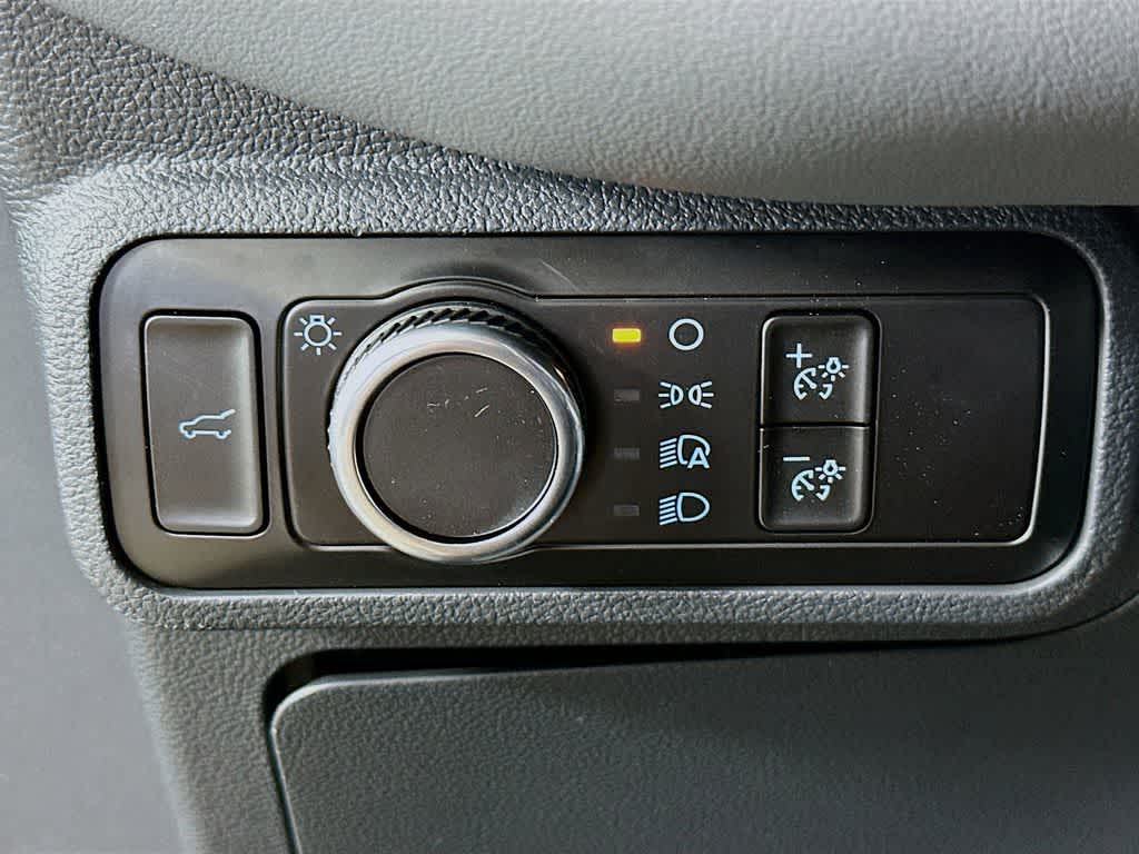 Thumbnail: 2025 Ford Explorer - 25