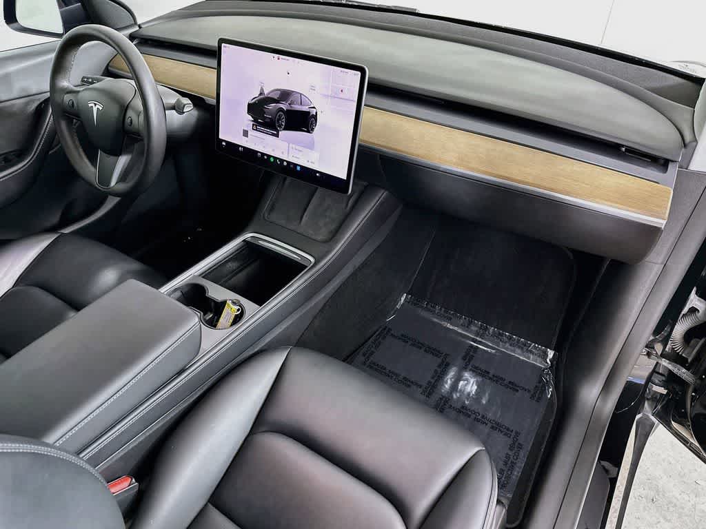 Thumbnail: 2022 Tesla Model Y - 32