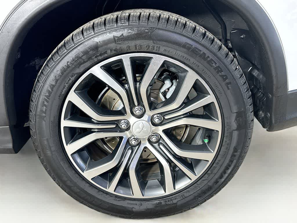 Thumbnail: 2019 Mitsubishi Outlander Sport - 8