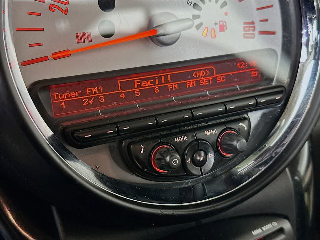 Thumbnail: 2013 MINI Cooper Countryman - 16