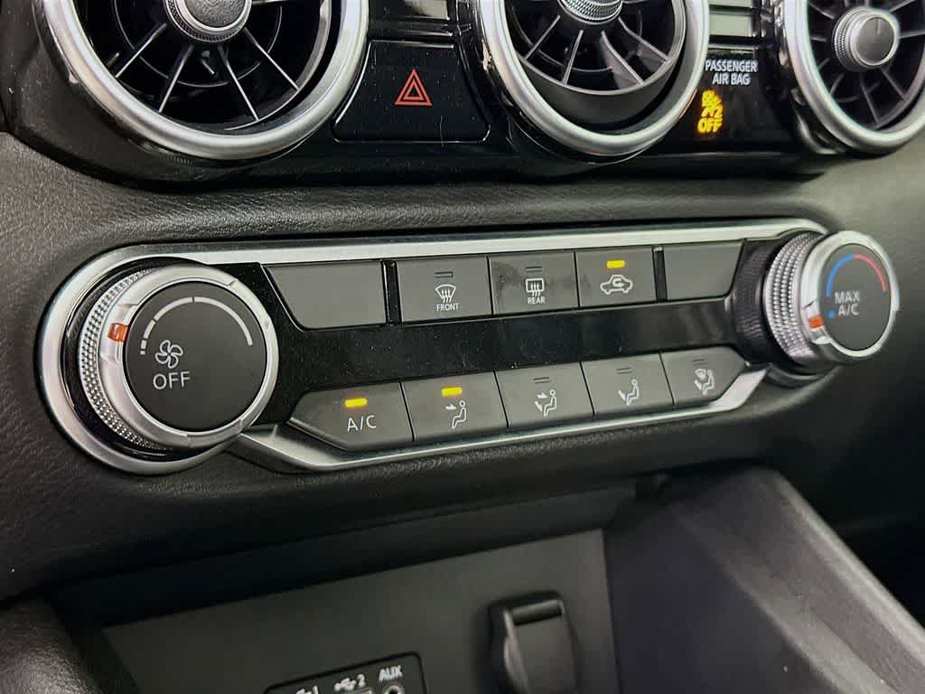 Thumbnail: 2023 Nissan Sentra - 17