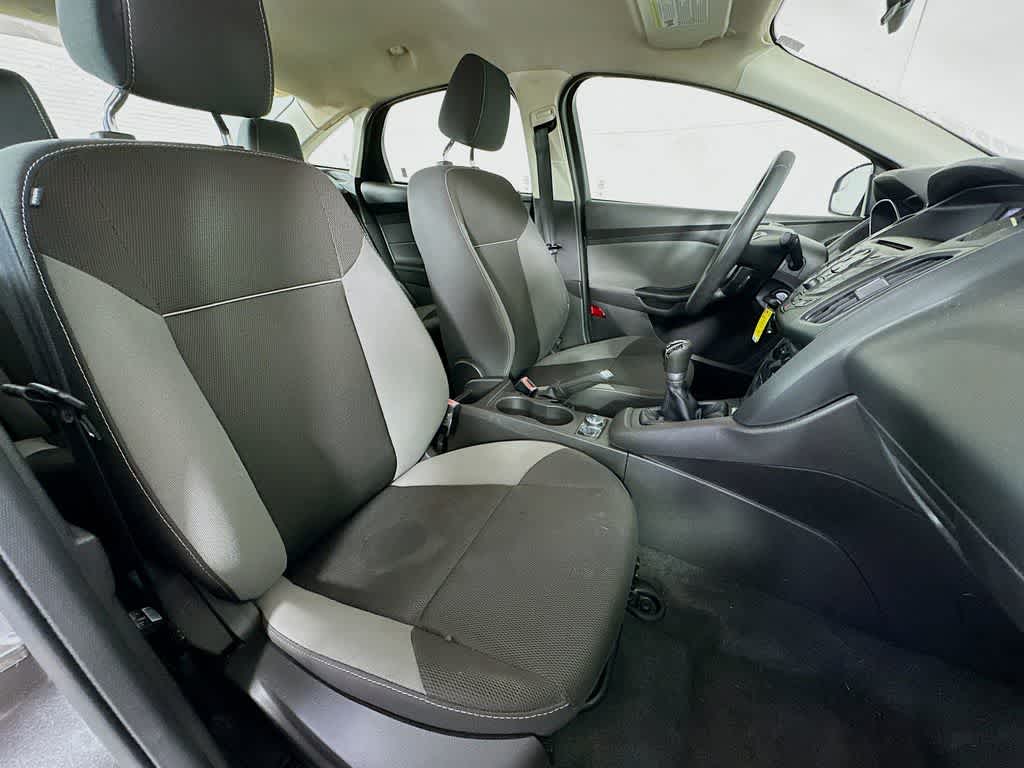 Thumbnail: 2013 Ford Focus - 13