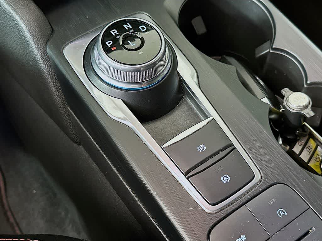 Thumbnail: 2023 Ford Escape - 18