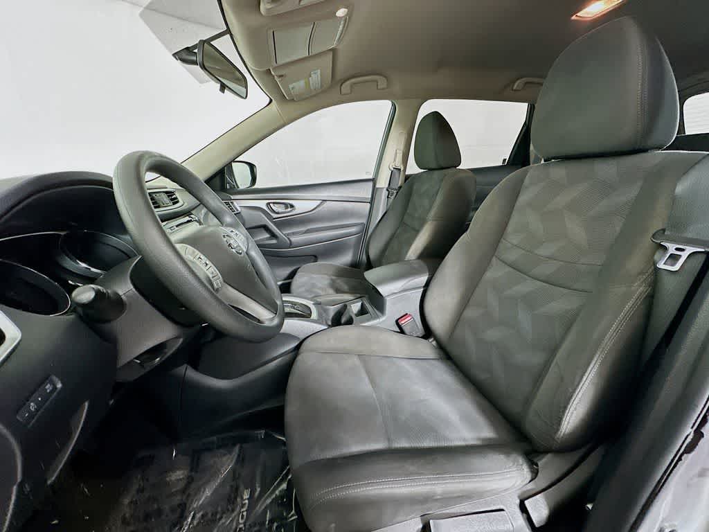 Thumbnail: 2016 Nissan Rogue - 12
