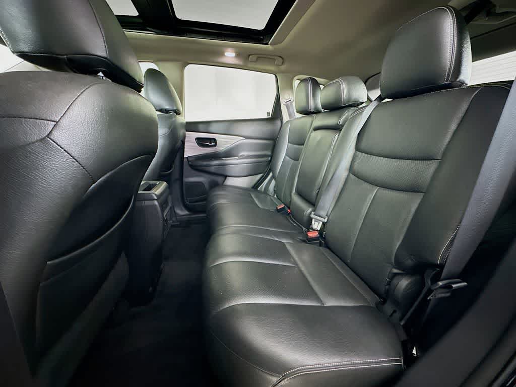 Thumbnail: 2016 Nissan Murano - 14