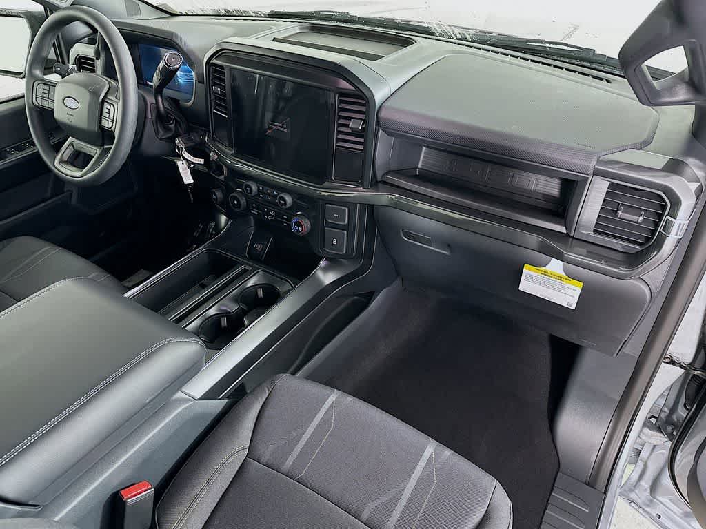 Thumbnail: 2025 Ford F-150 - 32