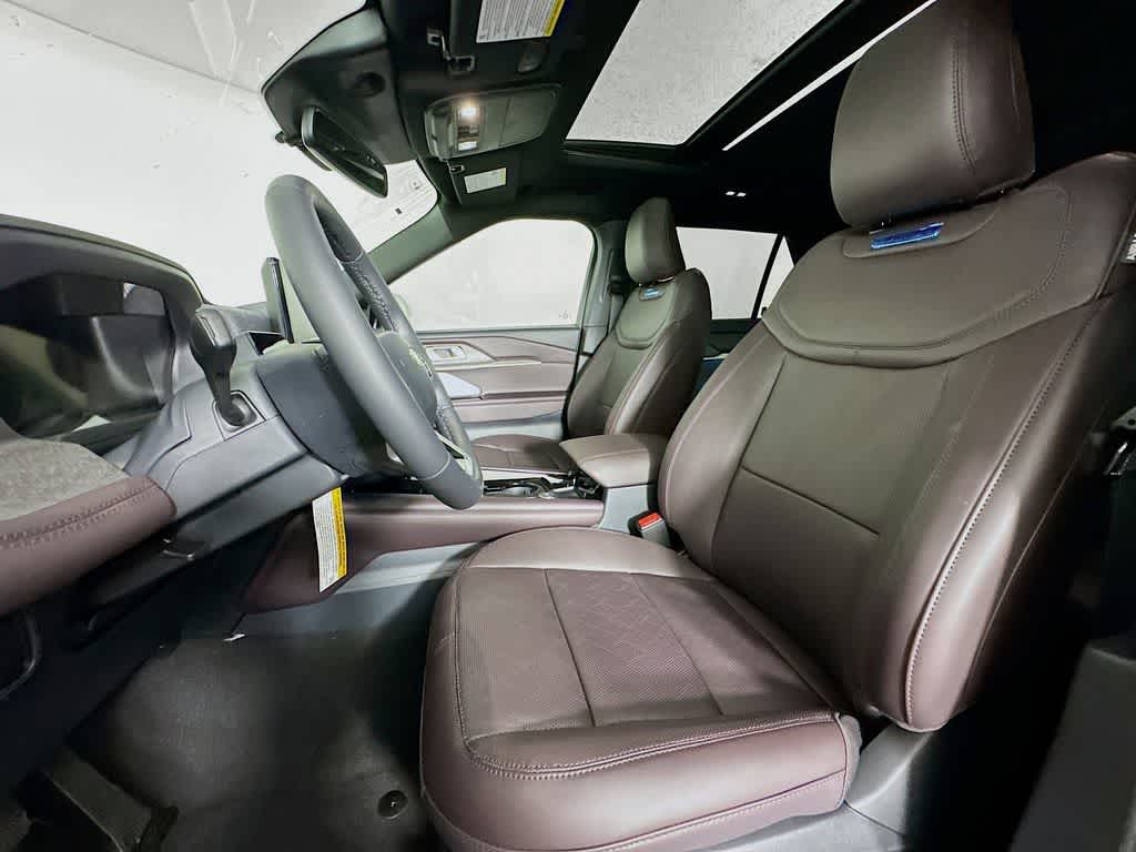 Thumbnail: 2025 Ford Explorer - 12