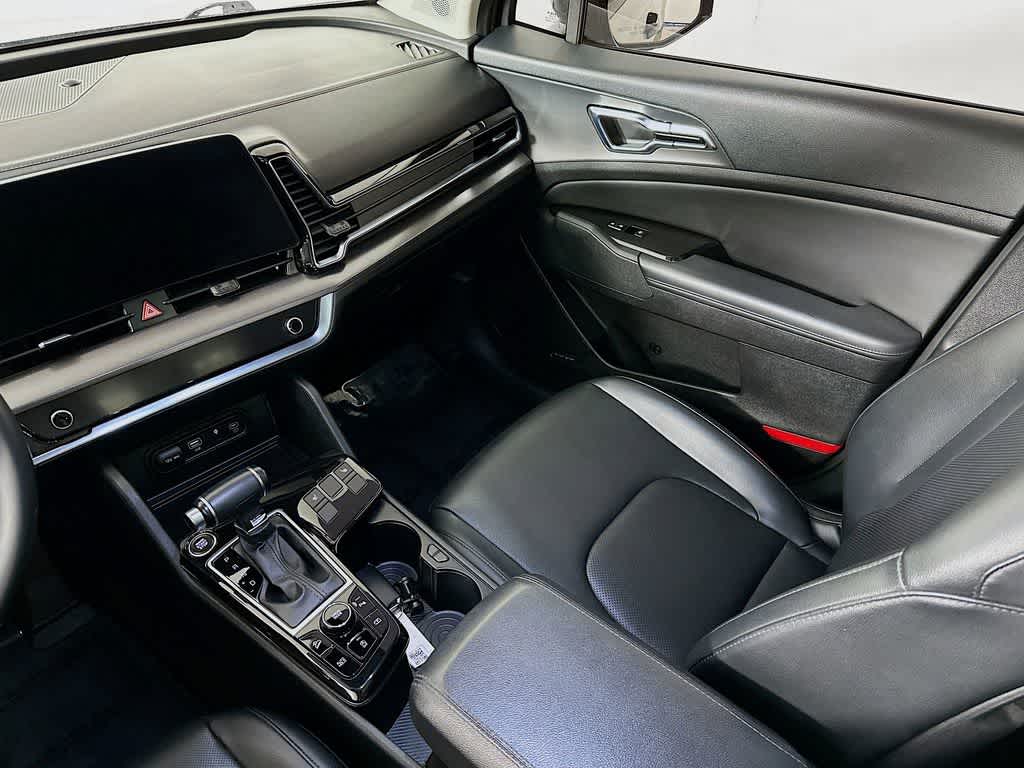 Thumbnail: 2023 Kia Sportage - 11