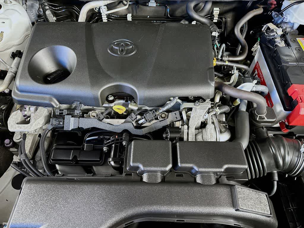 Thumbnail: 2021 Toyota RAV4 - 9
