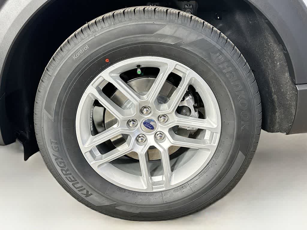 Thumbnail: 2026 Ford Explorer - 9