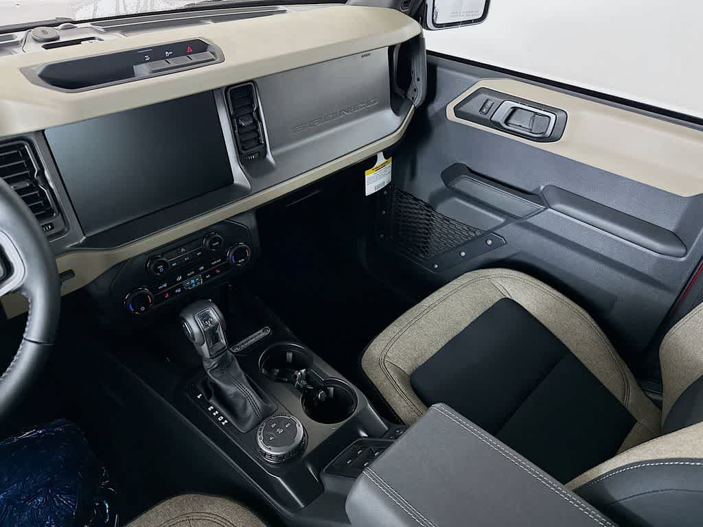 Thumbnail: 2025 Ford Bronco - 11