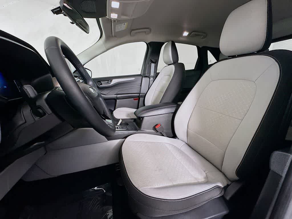 Thumbnail: 2024 Ford Escape - 12