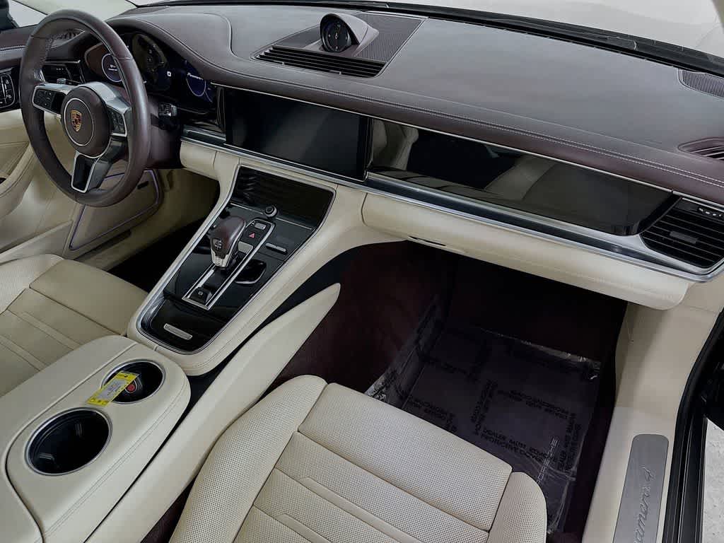 Thumbnail: 2020 Porsche Panamera - 34
