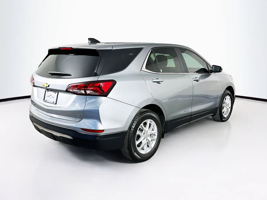 Thumbnail: 2024 Chevrolet Equinox - 25