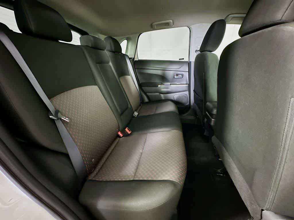 Thumbnail: 2019 Mitsubishi Outlander Sport - 28