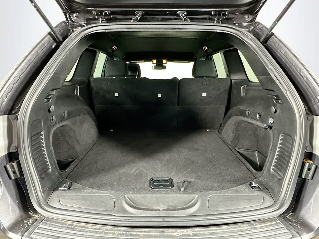 Thumbnail: 2015 Jeep Grand Cherokee - 21