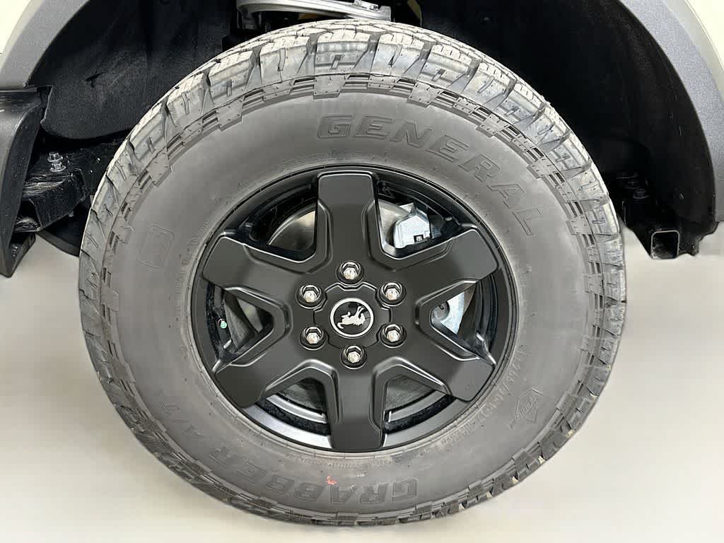 Thumbnail: 2025 Ford Bronco - 8