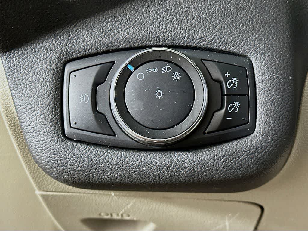 Thumbnail: 2014 Ford Escape - 26