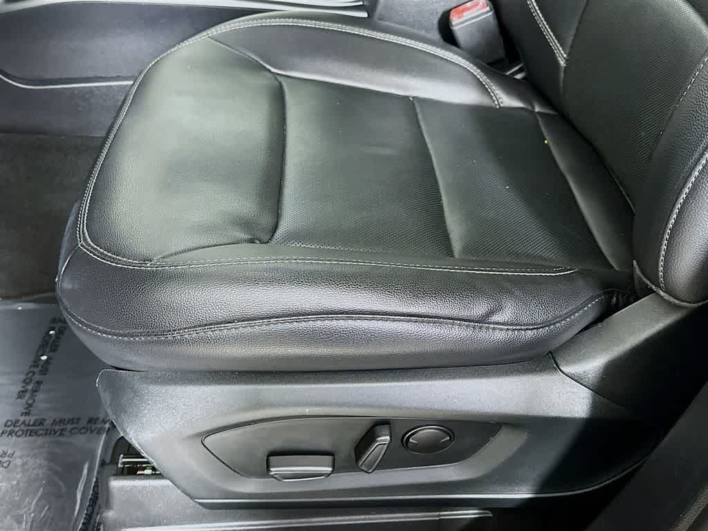 Thumbnail: 2021 Ford Explorer - 30