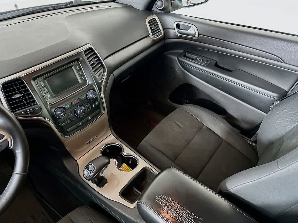 Thumbnail: 2015 Jeep Grand Cherokee - 11