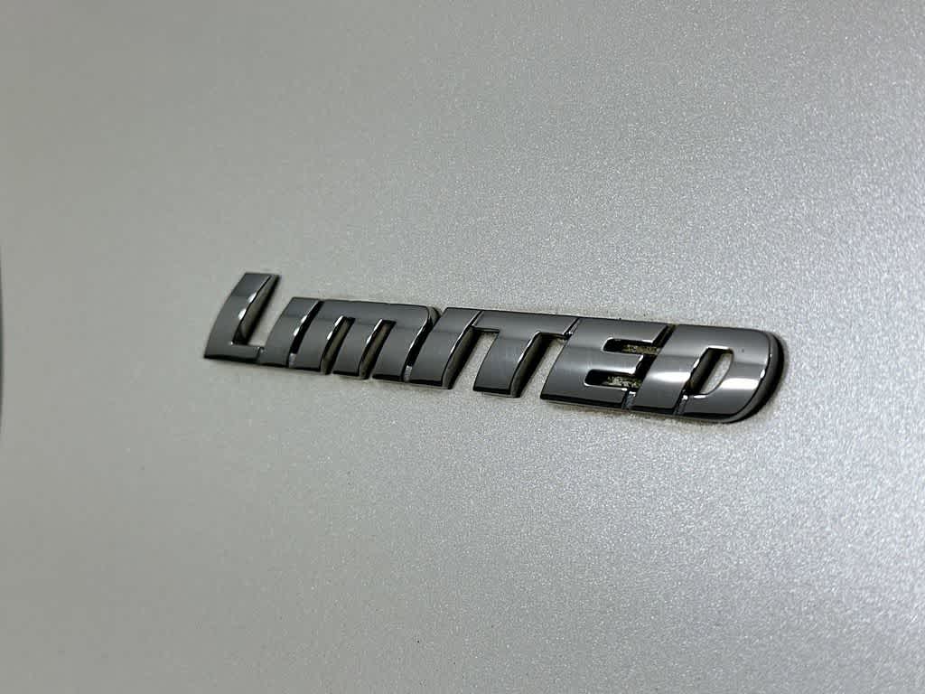Thumbnail: 2017 Toyota 4Runner - 7