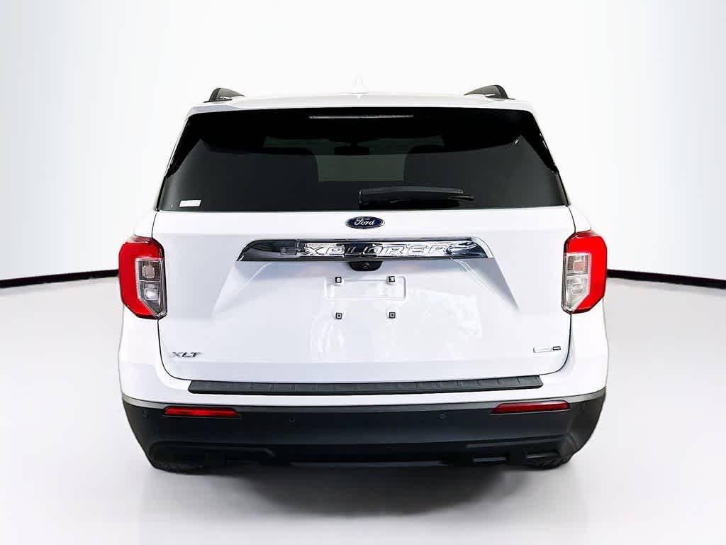 Thumbnail: 2020 Ford Explorer - 5