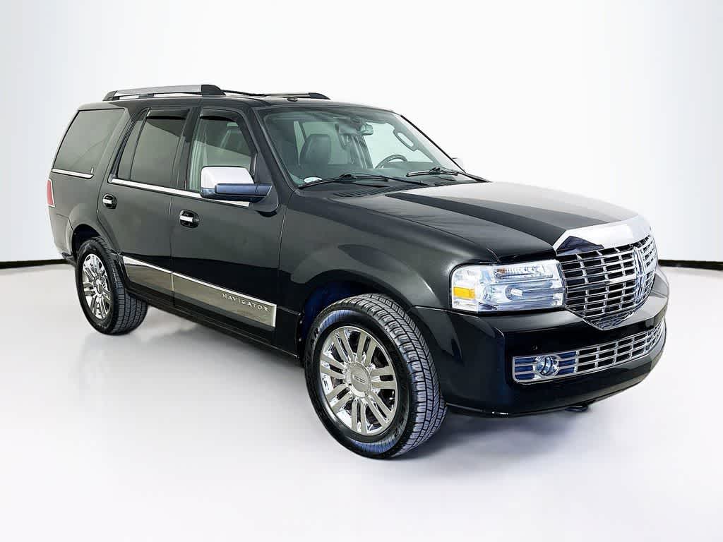 2010 Lincoln Navigator  24