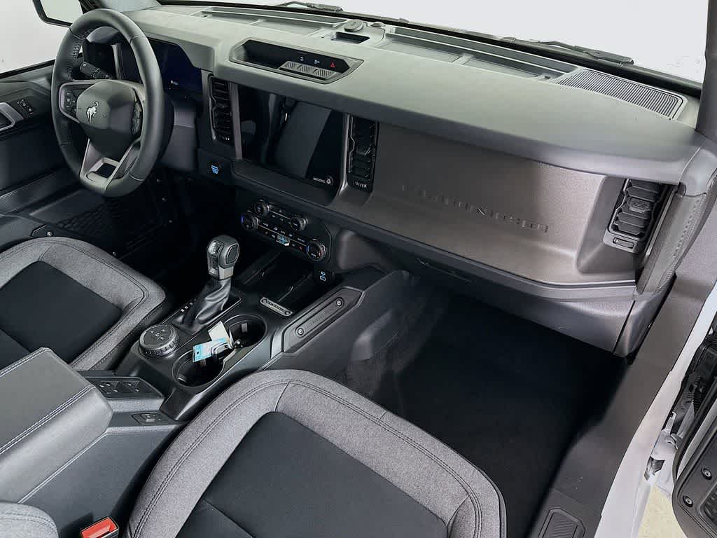 Thumbnail: 2025 Ford Bronco - 32