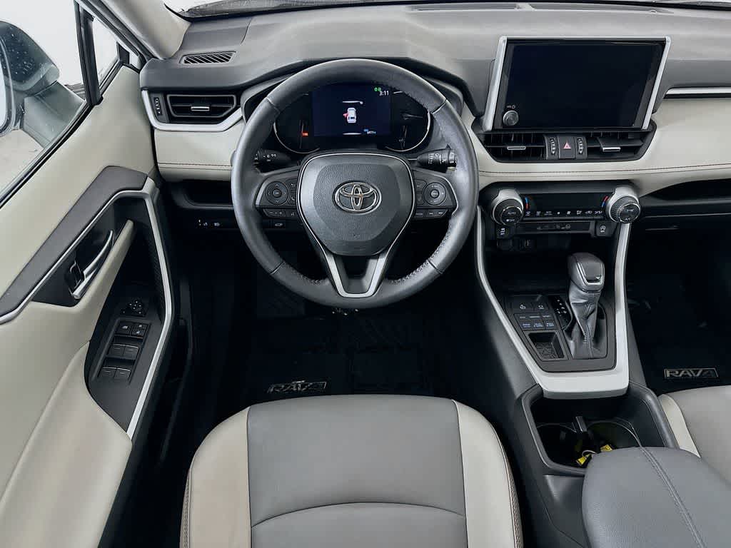 Thumbnail: 2023 Toyota RAV4 - 10