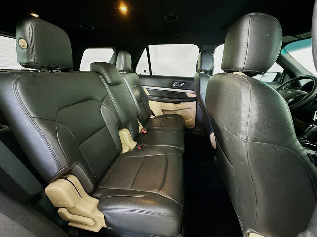 Thumbnail: 2017 Ford Explorer - 31