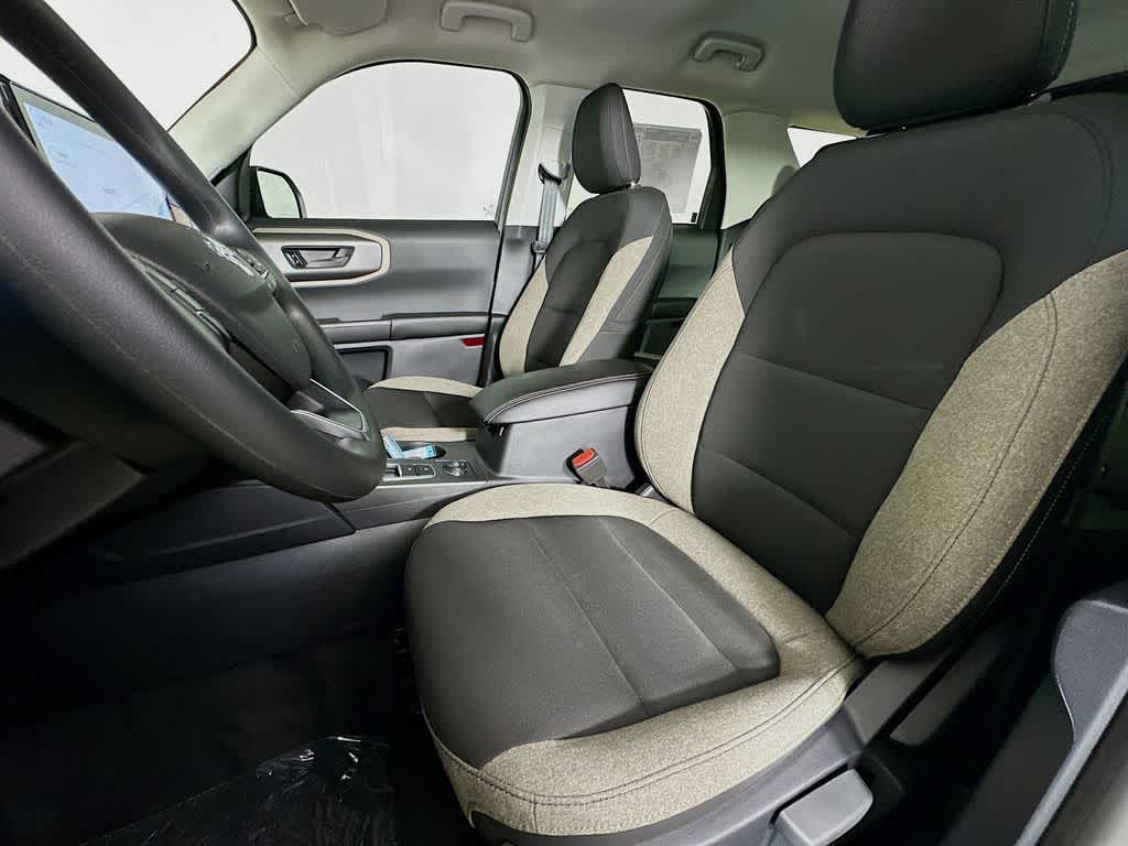 Thumbnail: 2025 Ford Bronco Sport - 12