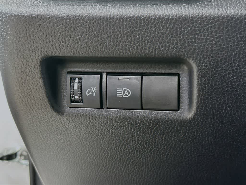 Thumbnail: 2025 Toyota RAV4 - 27