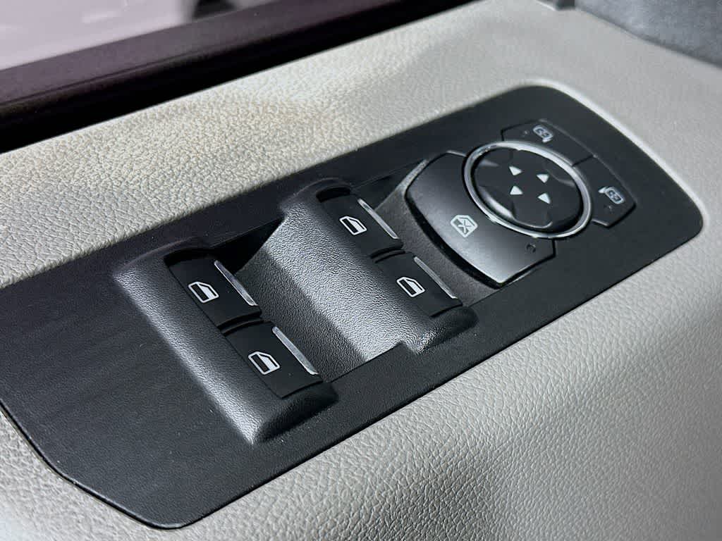 Thumbnail: 2015 Ford F-150 - 29