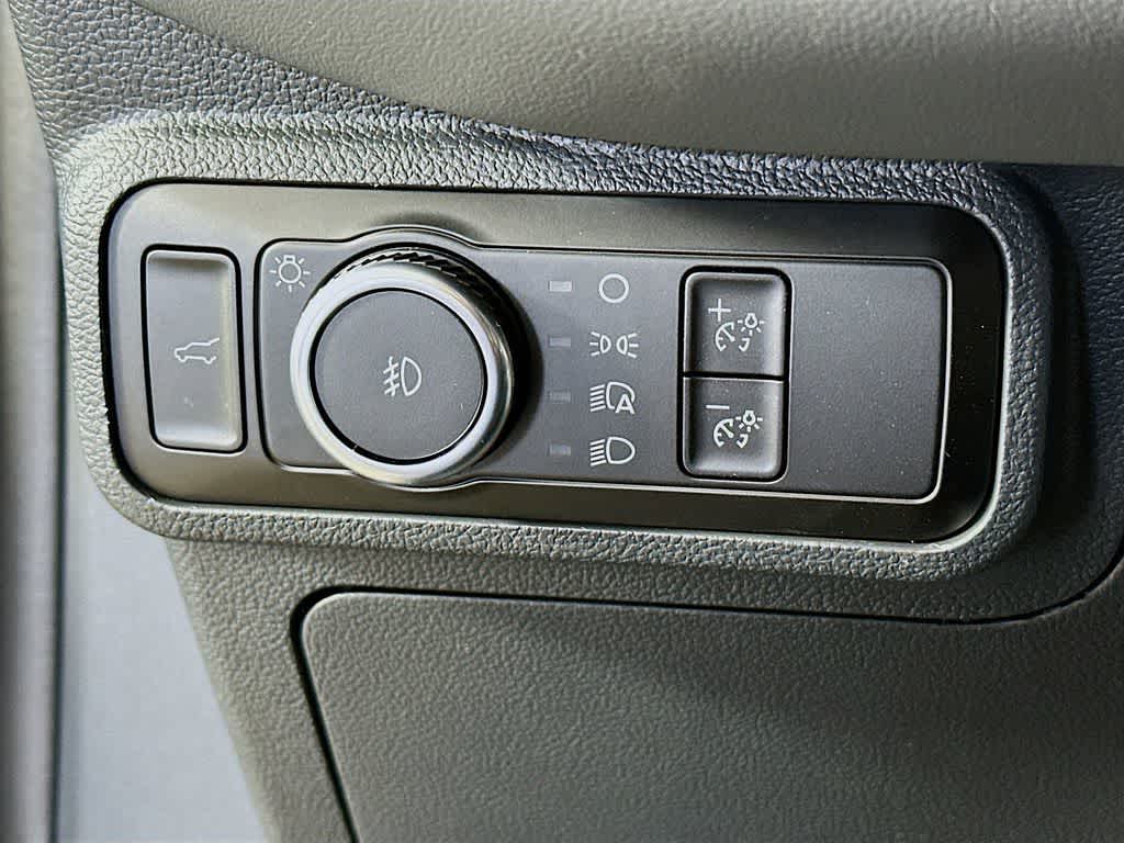 Thumbnail: 2026 Ford Explorer - 26